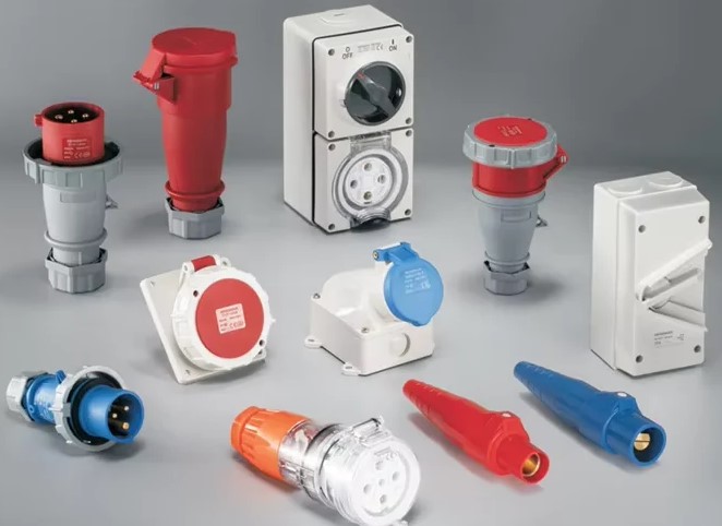 Como o conector de soquete industrial pode melhorar a segurança e a eficiência em todos os setores