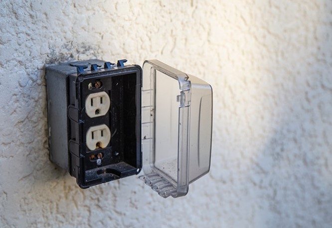 Uma caixa de tomada externa poderia mudar a forma como usamos os espaços externos